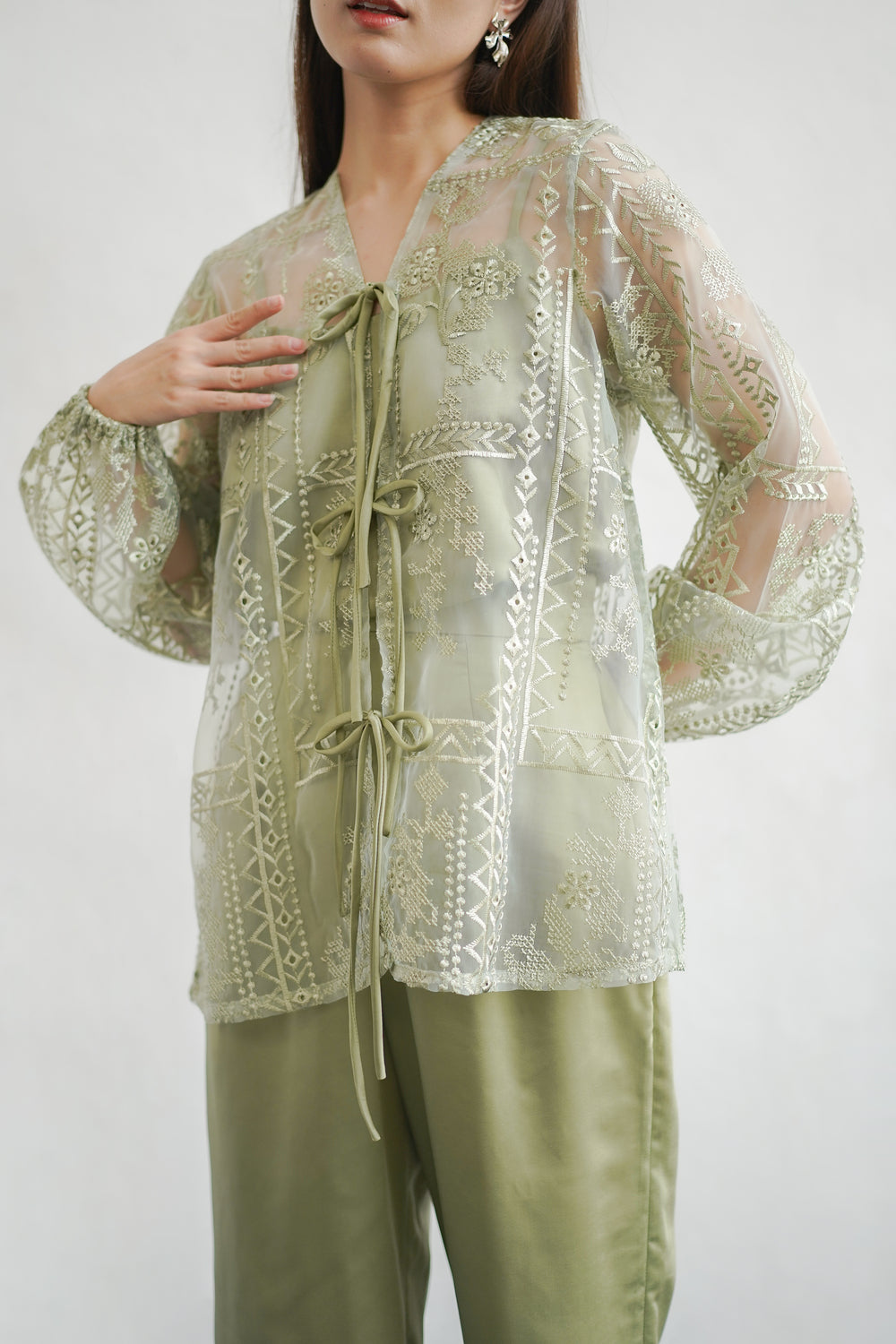 OFFICAL CROI - Ayunda Top
