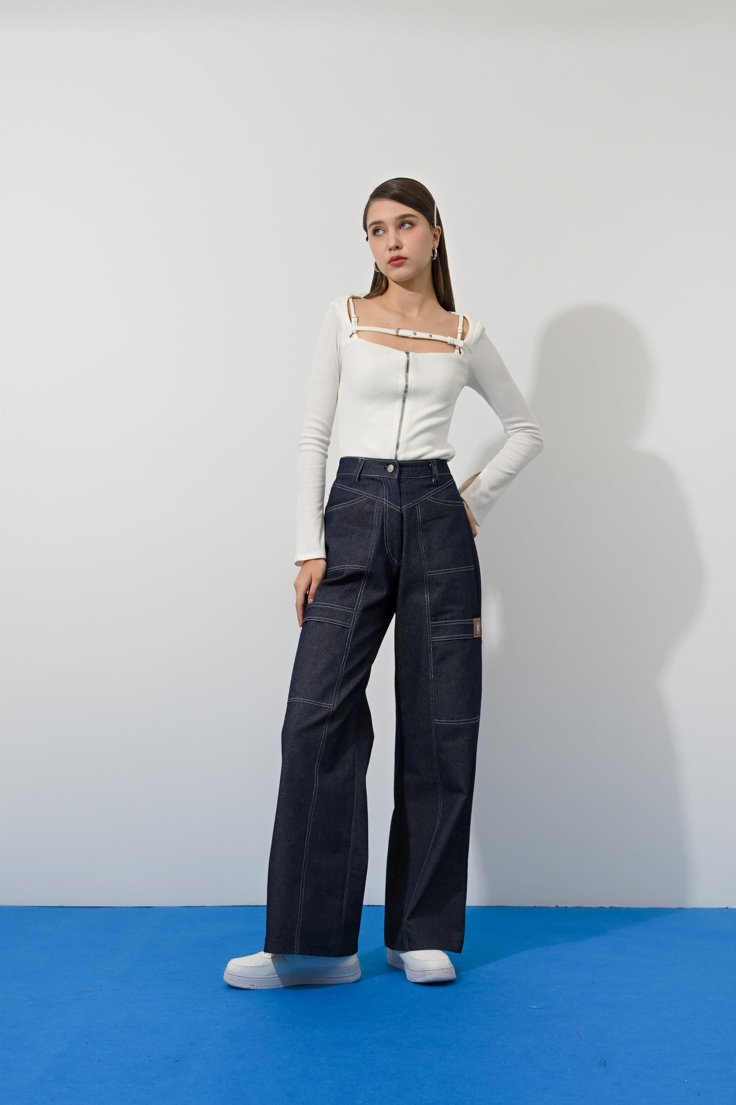 OFFICIAL CRUE - Monsoon Jeans