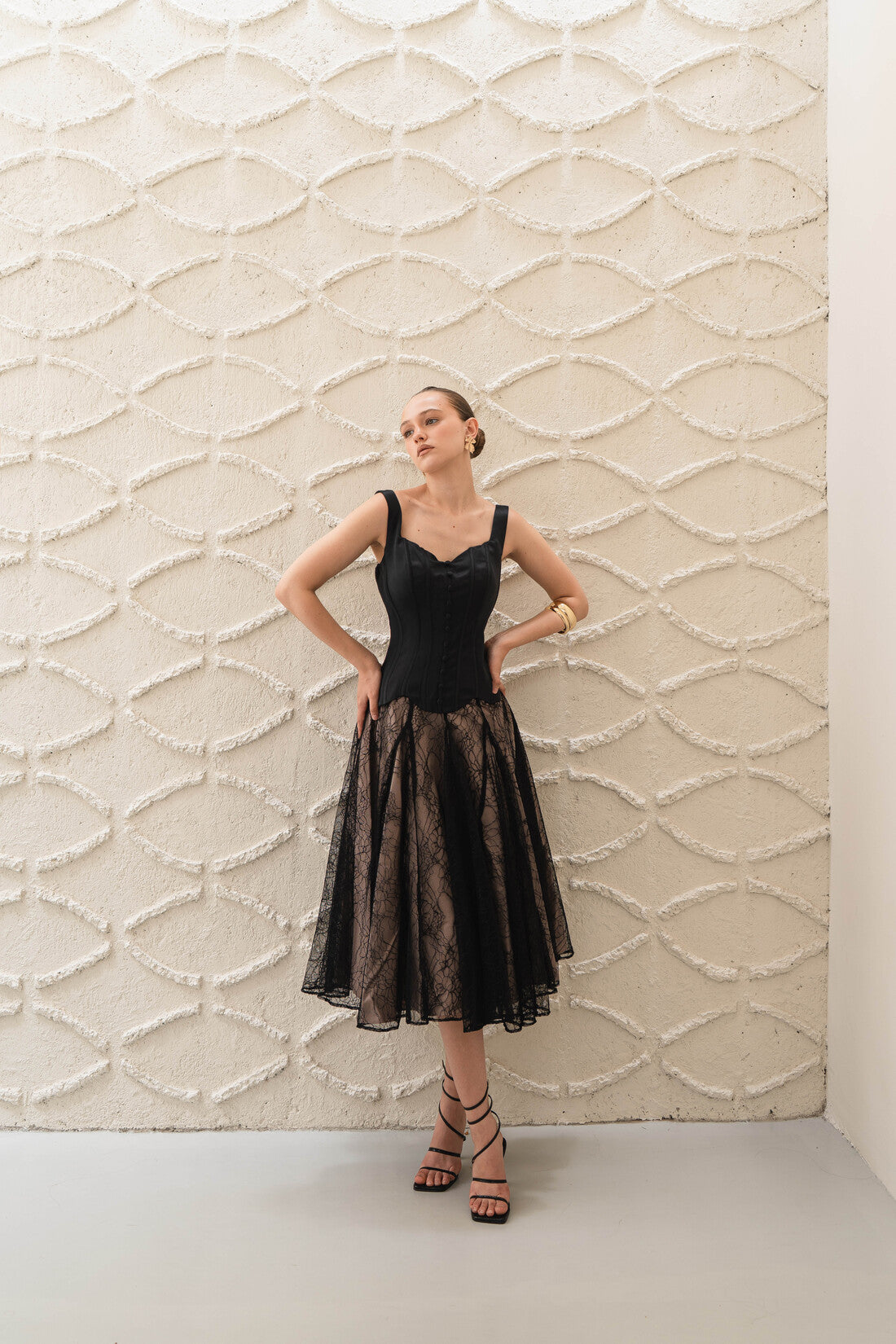 COMA LABEL - Elysia Midi Dress